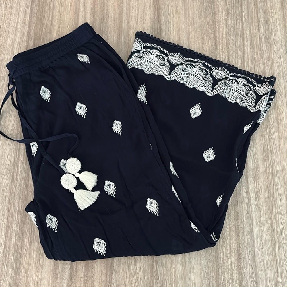 Sundance Embroidered Cropped Pull On Pants Size Small Dark Navy White